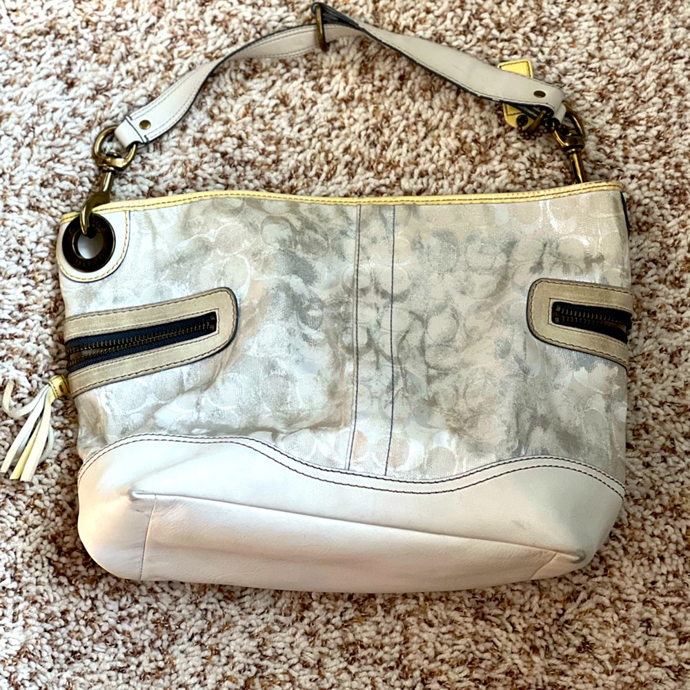 Coach Off White Ivory Signature Hobo Bag and Leather Buckle Wallet - Picture 2 of 8